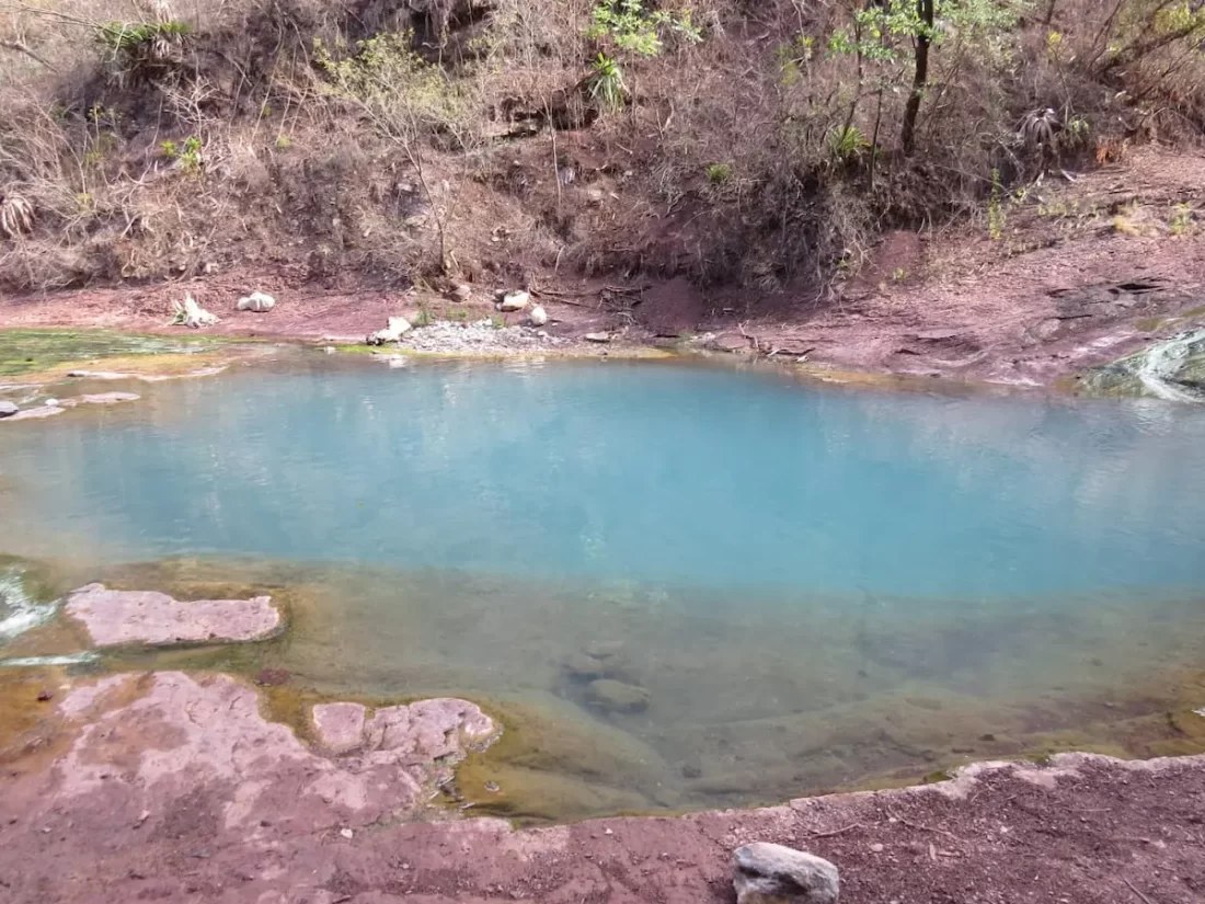 San Francisco, Jujuy y los Pozos naturales de agua turquesa en las Termas del Jordán www.dejujuy.com